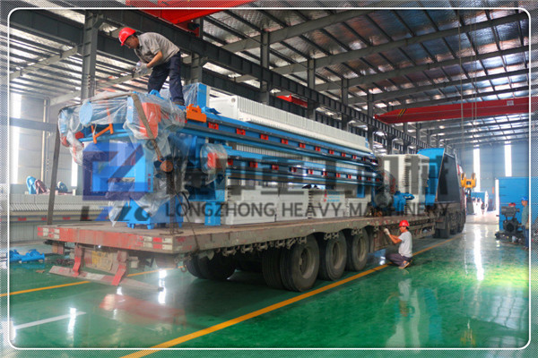 除了礦山行業(yè)，還有哪些行業(yè)需要污泥壓濾機(jī)設(shè)備？