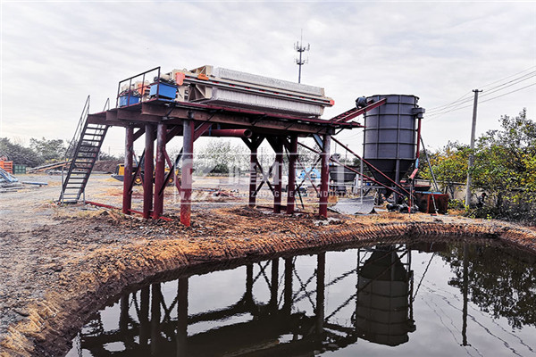 隆中污泥板框壓濾機(jī)價(jià)格經(jīng)濟(jì)實(shí)惠，處理洗沙尾礦真靠譜