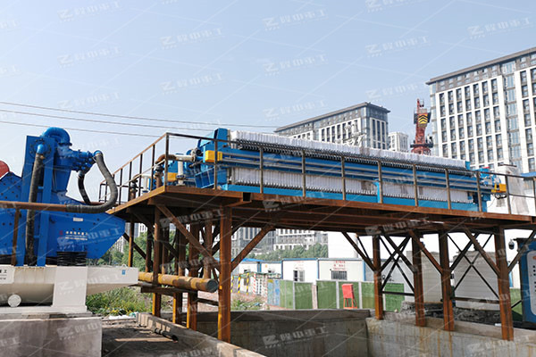 一條時(shí)產(chǎn)200噸的洗砂生產(chǎn)線配置帶式壓濾機(jī)效果怎么樣？