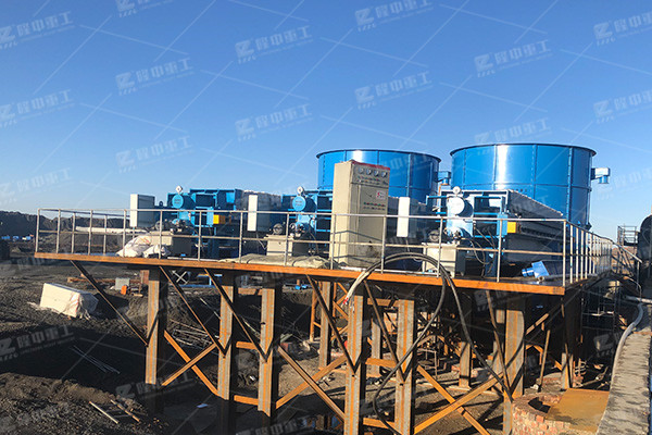 壓濾機濾板如何幫助壓濾機實現(xiàn)固液分離？